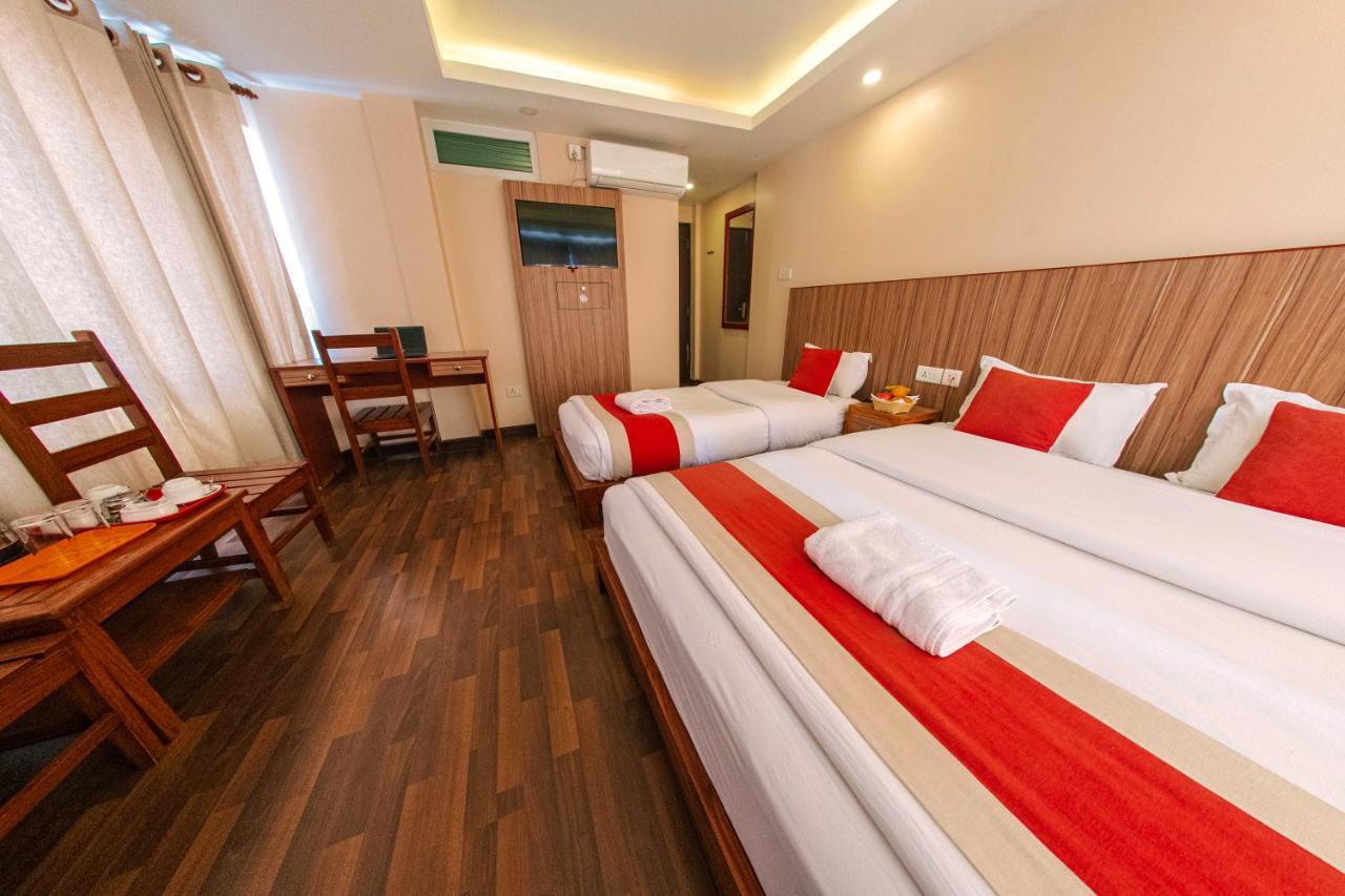 Hotel Chhimeki Kathmandu Esterno foto