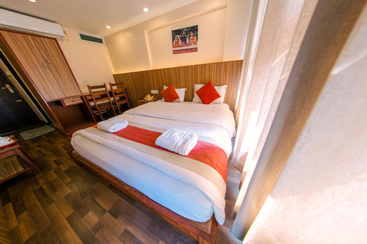 Hotel Chhimeki Kathmandu Esterno foto