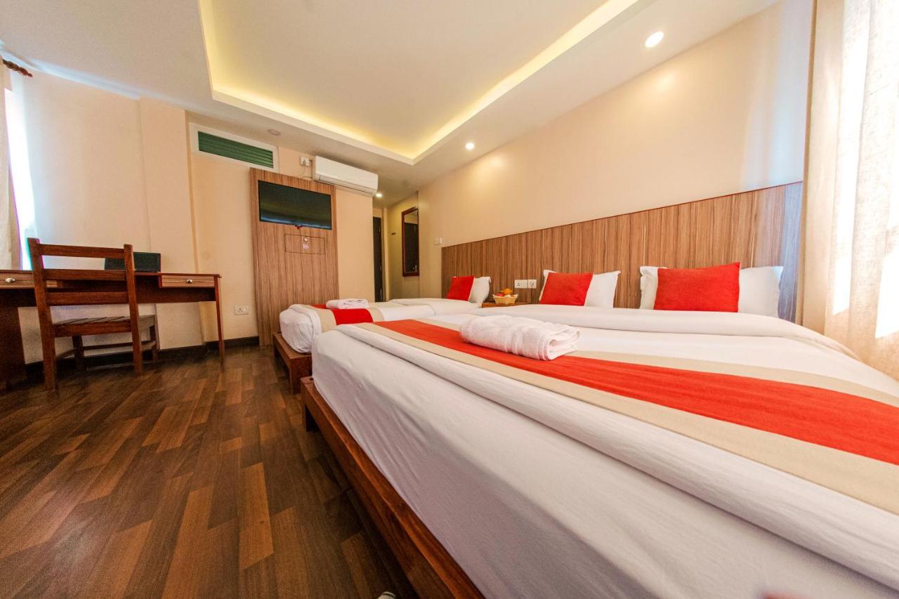 Hotel Chhimeki Kathmandu Esterno foto